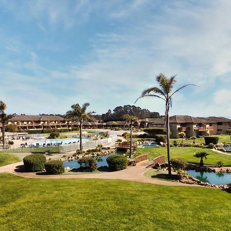 אפטוס Seascape Beach Resort מראה חיצוני תמונה