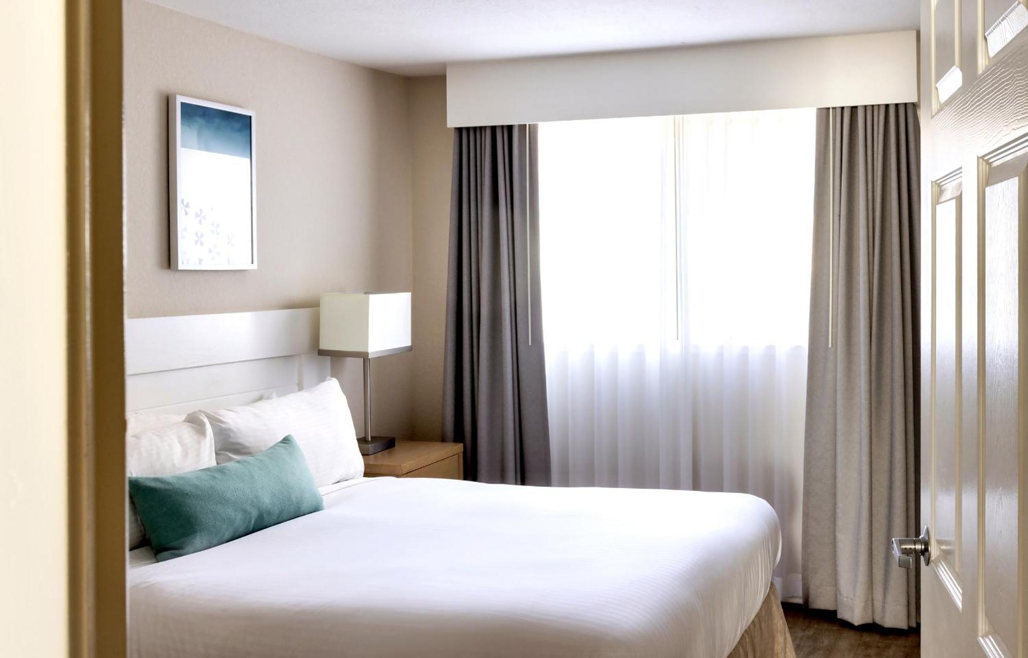 אפטוס Seascape Beach Resort מראה חיצוני תמונה