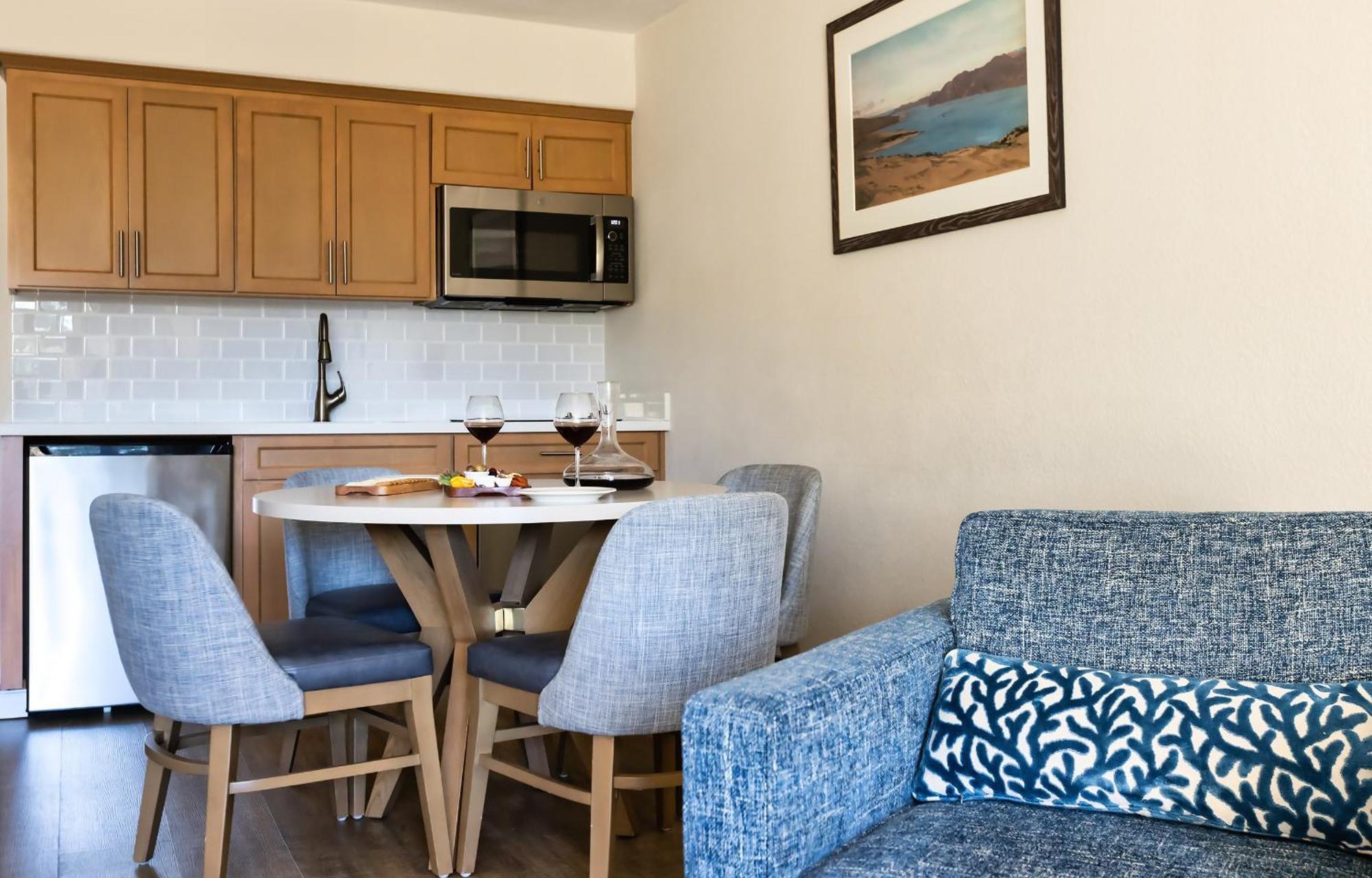 אפטוס Seascape Beach Resort מראה חיצוני תמונה