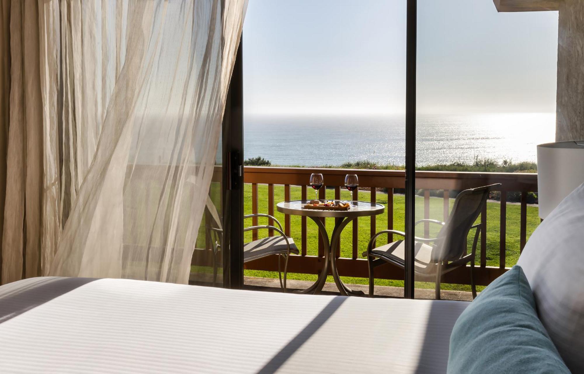אפטוס Seascape Beach Resort מראה חיצוני תמונה