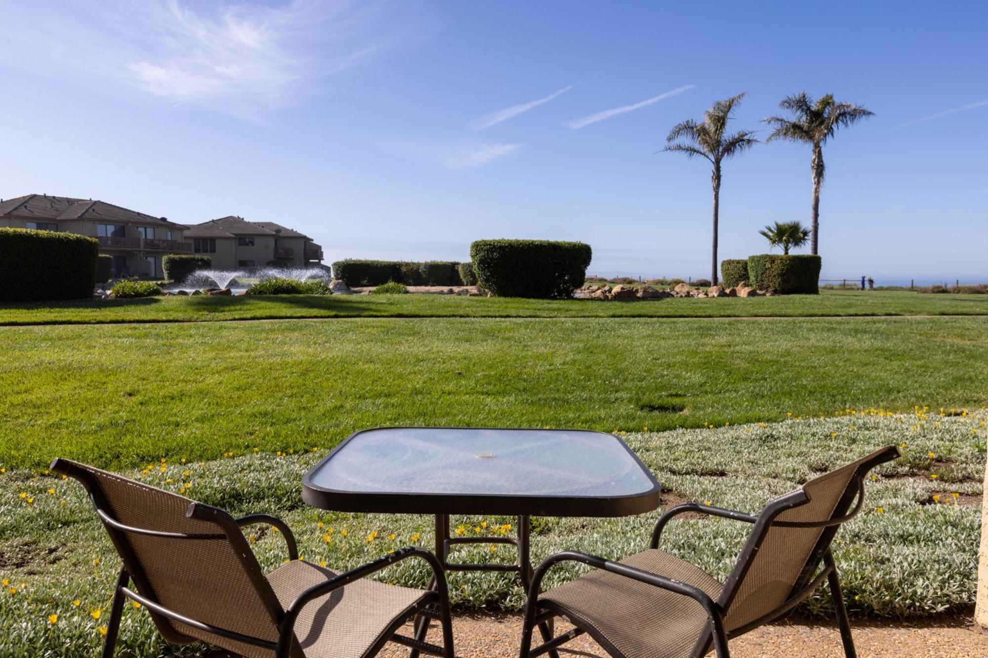 אפטוס Seascape Beach Resort מראה חיצוני תמונה