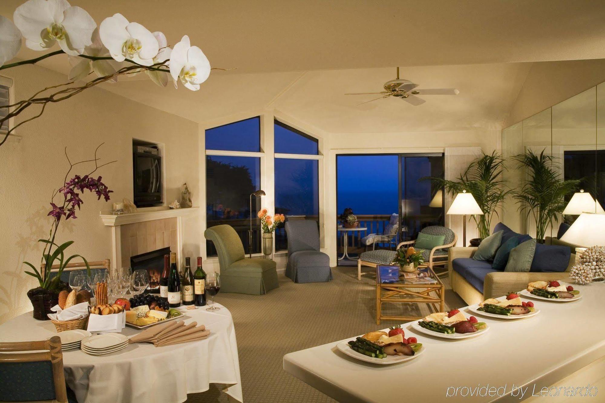 אפטוס Seascape Beach Resort מסעדה תמונה